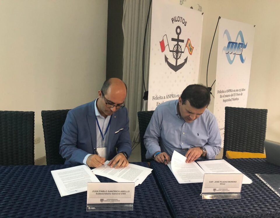 Firma Amura con Puerto de Barranquilla